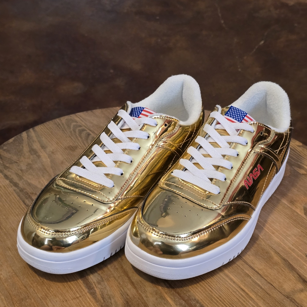 NASA Capsule Sneakers Gold Metallic Men’s Size 9 Space Style Shoes
